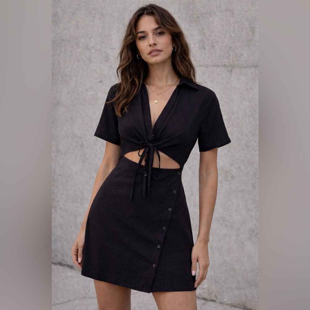 ASTR Black Cutout Mini Dress Size S Tie‎ Front Linen Blend Going Out